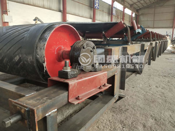 尼龍帶輸送機(jī) 尼龍帶輸送機(jī)