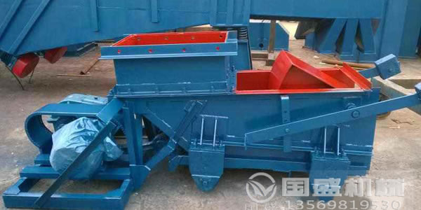 白芨粉K型往復(fù)式給料機(jī) 白芨粉K型往復(fù)式給料機(jī)