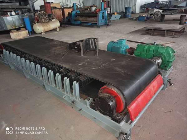 帶式給料機(jī) 帶式給料機(jī)