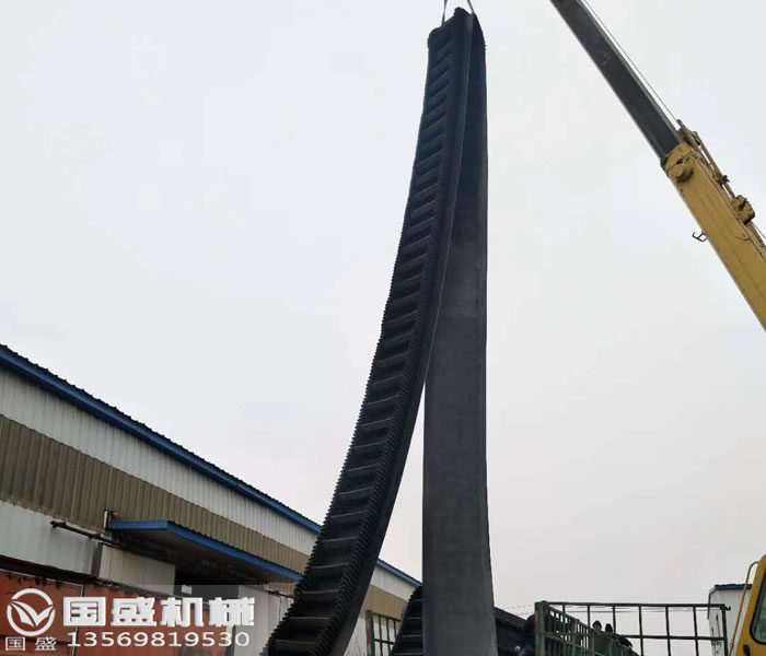 大傾角皮帶機技術參數(shù) 大傾角皮帶機技術參數(shù)